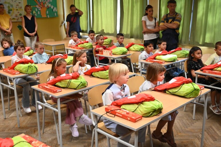 U beočinskim školama održan svečani prijem đaka prvaka