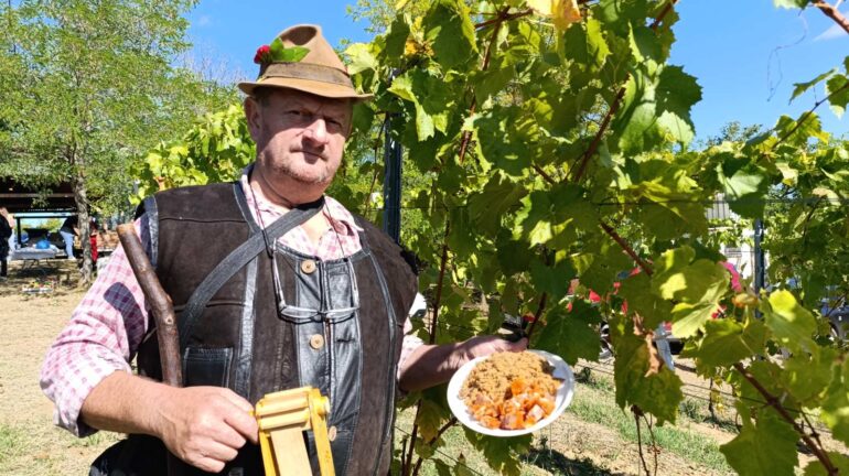 U čast vinara,  vinogradara i pudara