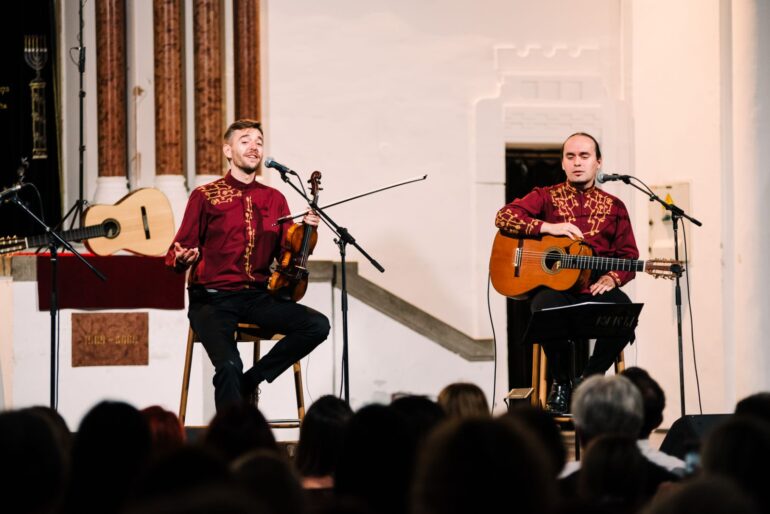 Sastav „Kalem“ za 15 godina programa „Čaj u 8“