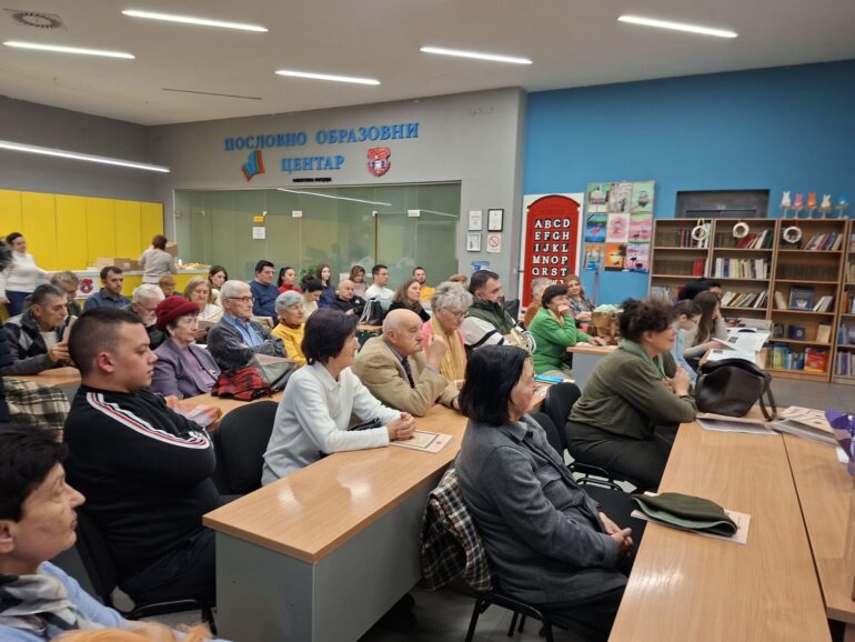 Kulturni kandelabar pred publikom