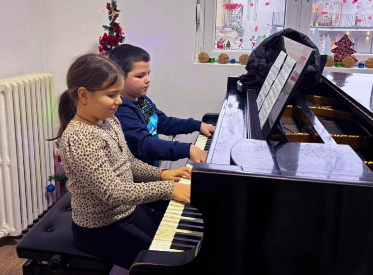 Dve nagrade za mlade pećinačke muzičare