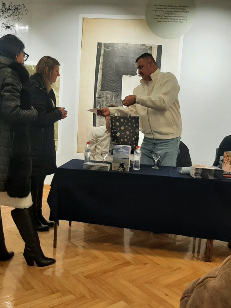 Budi dobar, drago dete