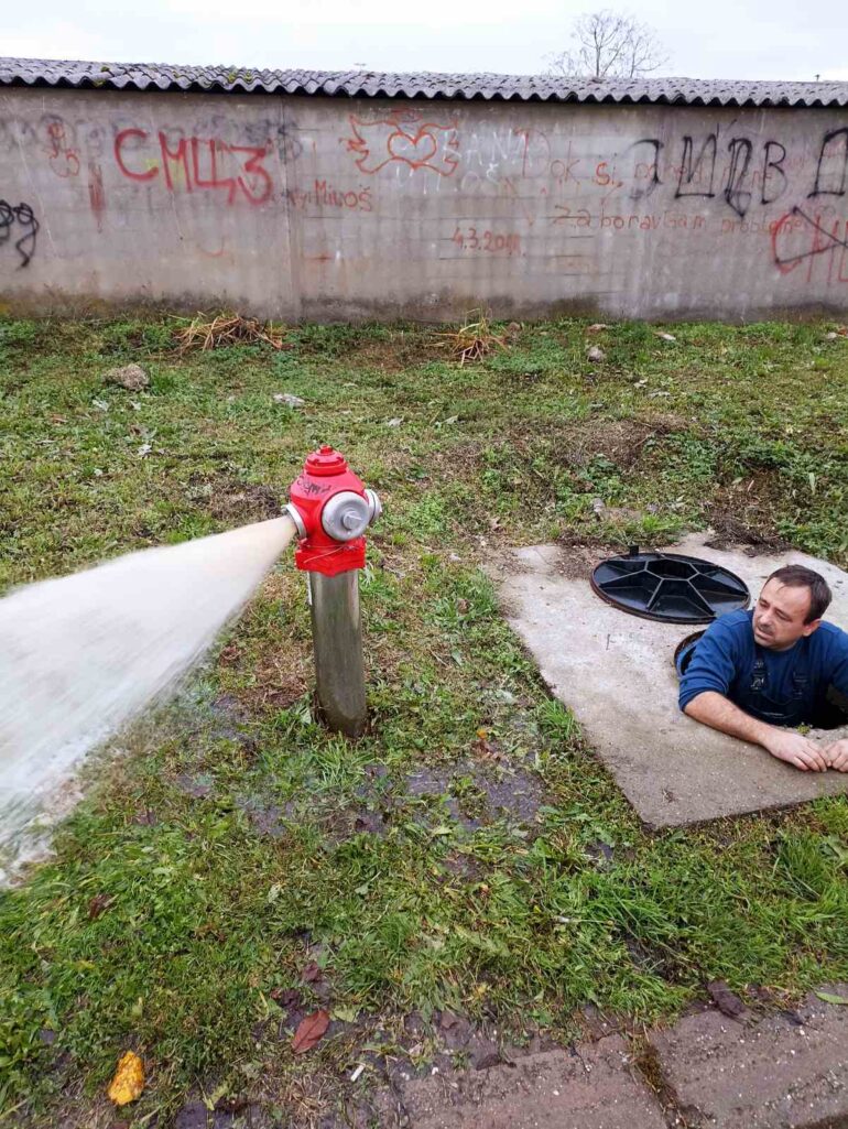 Ispiranje vodovodne mreže u Jarku