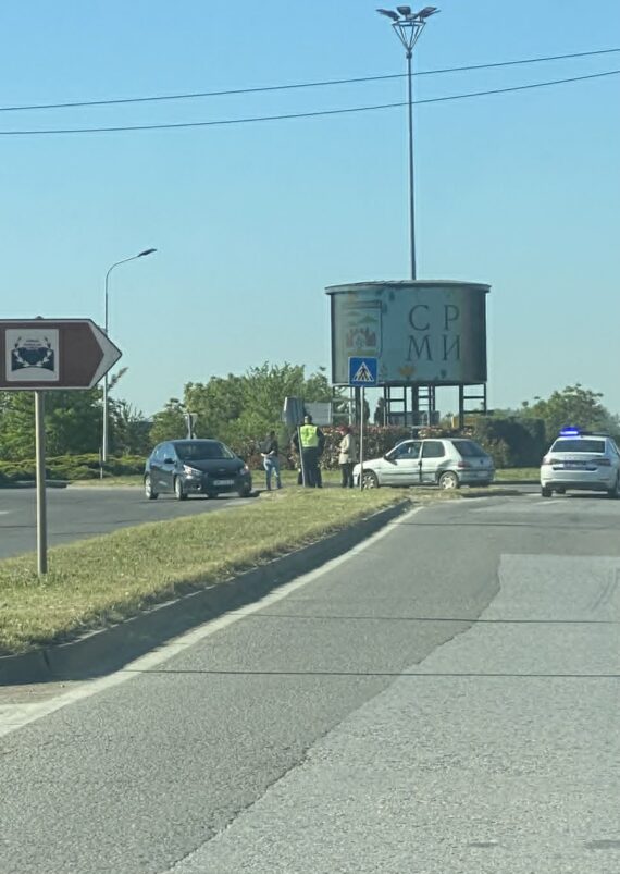 Sudar dva automobila na Rumskoj Malti
