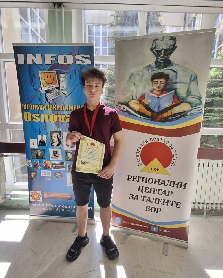 Pazovčanin Nemanja Madžarević drugi na međunarodnom takmičenju iz informatike