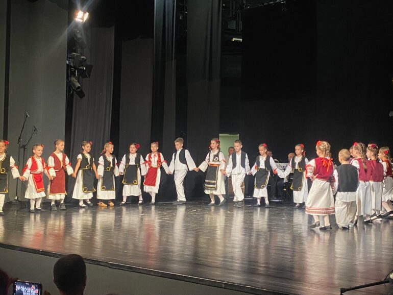 Održan godišnji koncert Dečjeg folklornog ansambla KUD-a „Branko Radičević“