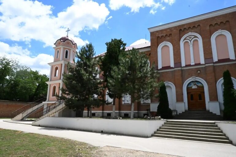 U toku obnova Hrama Svete Petke u KPZ Sremska Mitrovica