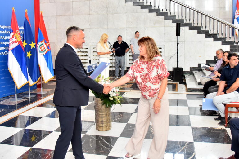 Podrška razvoju sela u Vojvodini: Dodeljeni ugovori vredni 30 miliona dinara