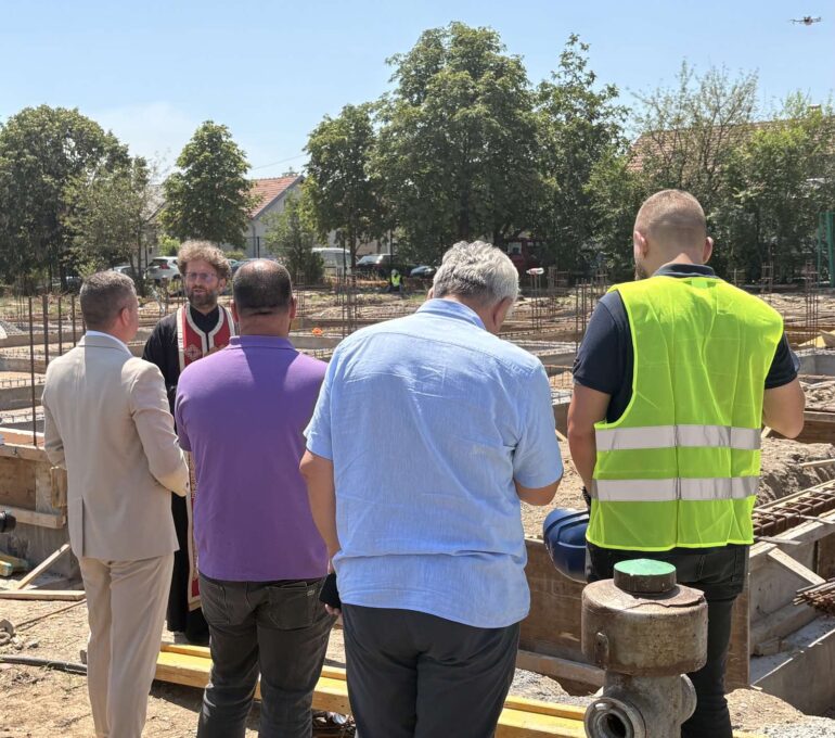 Osveštani temelji novog vrtića „Neven“ u Inđiji