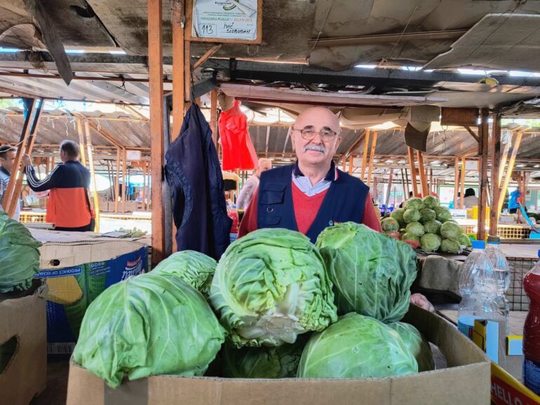 Ravnjanac Slobodan Ivić pola veka među plastenicima i na pijaci