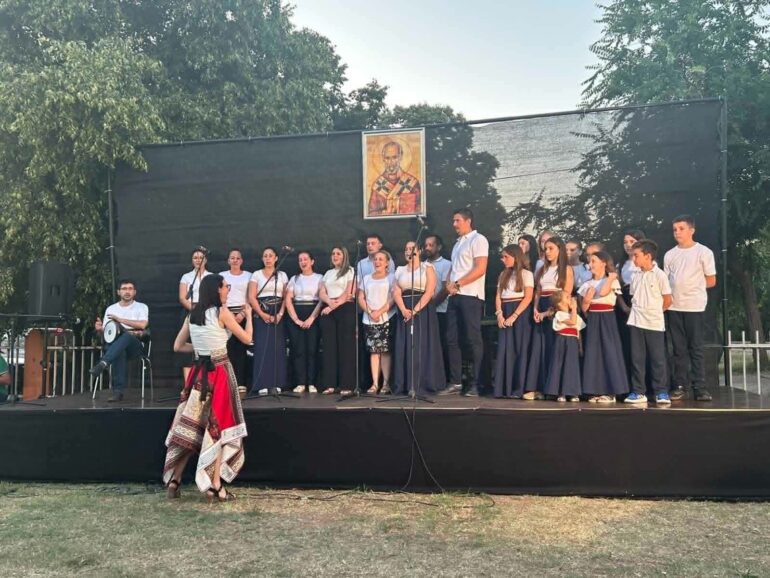 Vidovdansko sabranje dečijih horova u Mačvanskoj Mitrovici