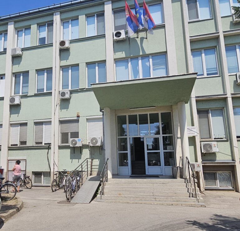 Zavod za javno zdravlje: Vazduh umereno dobar, preporučen oprez osetljivim kategorijama