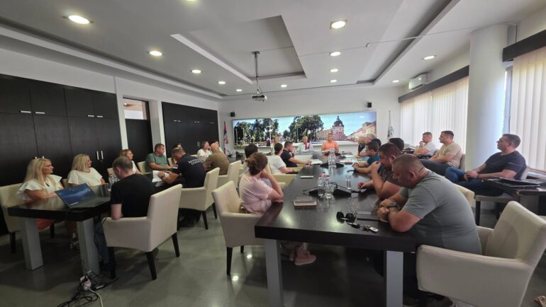 Štab za vanredne situacije: Požar na deponiji pod kontrolom, sanacija u narednim danima