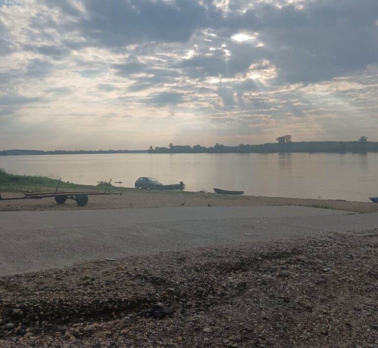 Komšija piše: Moraš ti nositi baba Veru…