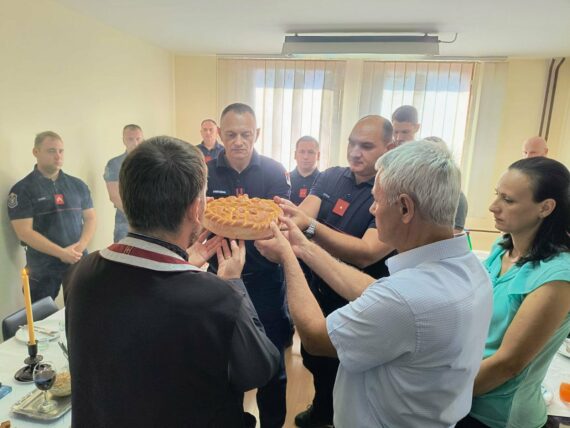 Mitrovački vatrogasci obeležili krsnu slavu