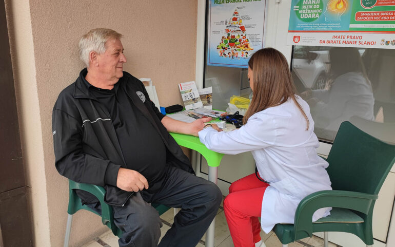 Crveni krst Pećinci obeležio Svetski dan srca